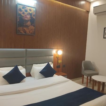 Cloud9 Stays Lucknow Exterior foto